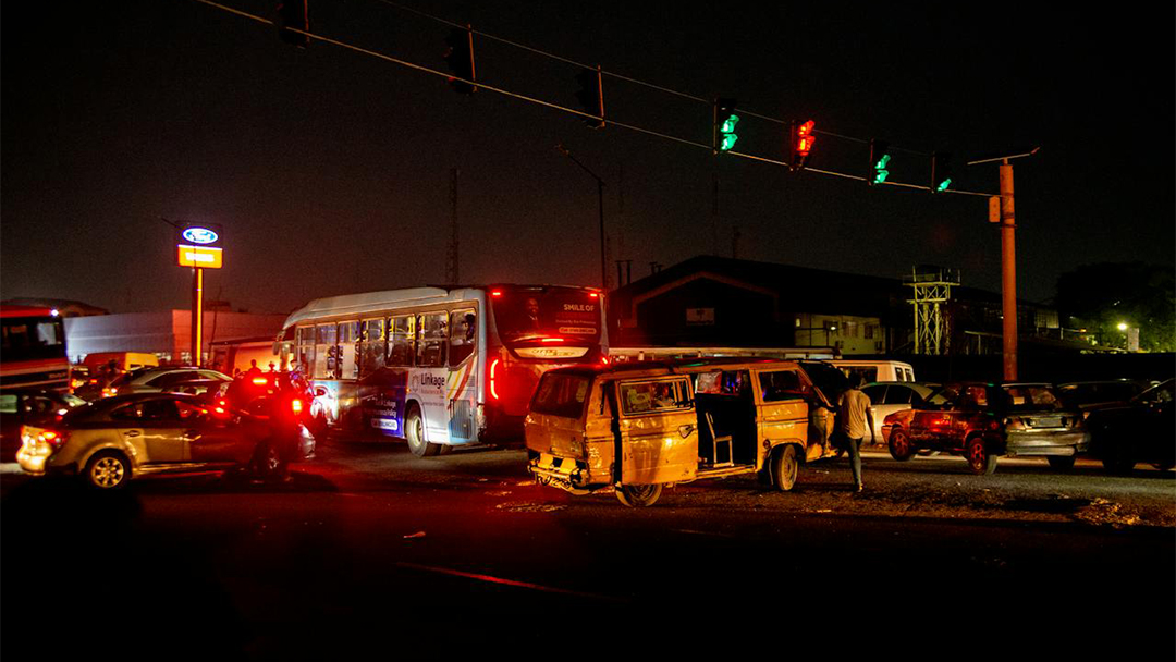 Kendaraan Tabrak Kerumunan di Los Angeles, 20 Orang Terluka