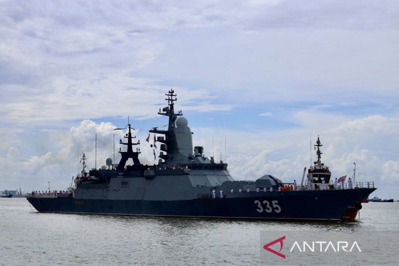 4 Kapal Perang Rusia Merapat di Surabaya