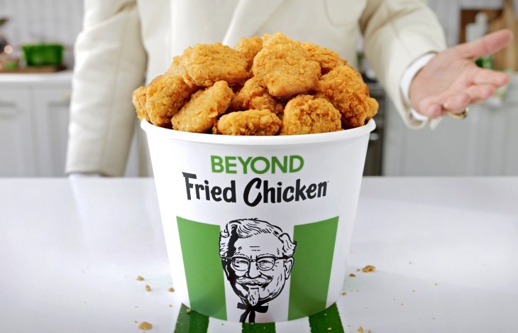 Ayam vegan KFC yang berasal dari nabati. (Foto: Los Angeles Times)