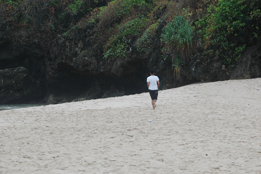 Pantai Greweing. (MP/Fredy Wansyah)