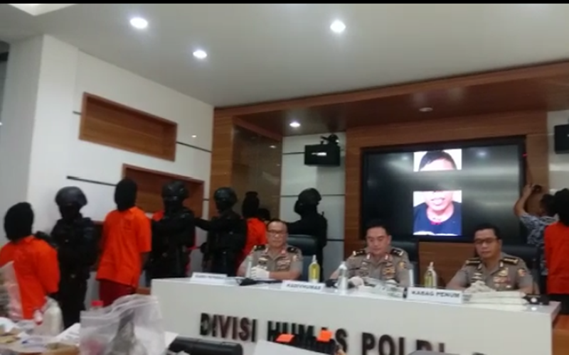 Mabes Polri merilis video ancaman pelaku teror yang berencana meledakan bom pada tanggal 22 nanti 