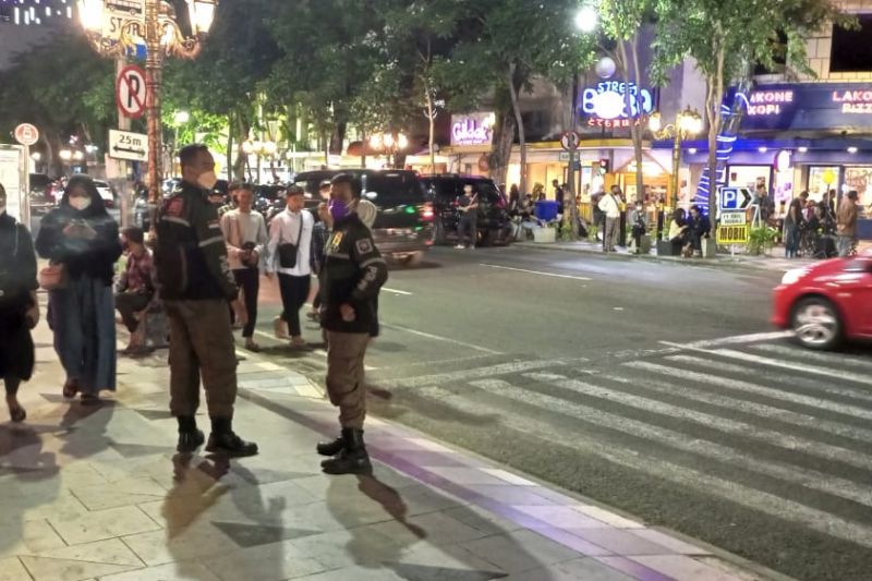 Pemkot Surabaya Ingatkan Peserta Fashion Street Berpakaian Sesuai Norma Agama