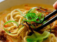 Makan Mi Instan tanpa Bumbu, Berani Dong