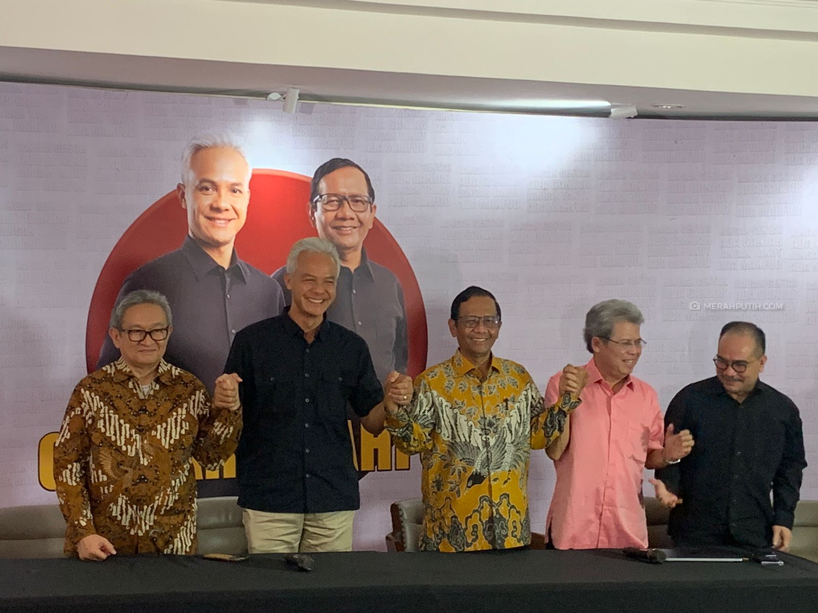 Tim Hukum Ganjar-Mahfud Segera Ajukan Gugatan Sengketa Pemilu ke MK