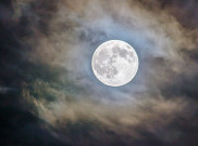 Moon Water, Air Bulan yang Dipercaya Bikin Cantik