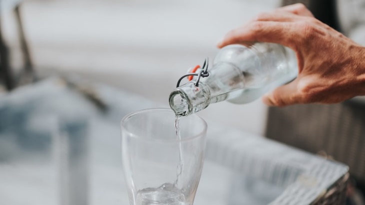 Alasan Mengapa Jangan Lupa untuk Mencuci Botol Air Minum