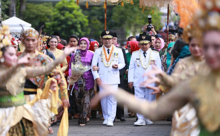 Ridwan Kamil dan Uu Ruzhanul Ulum