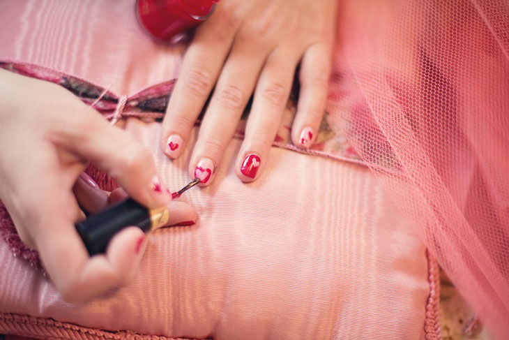 Biar Kuku Tetap Sehat, Ikuti Aturan ini saat Pakai Nail Gel