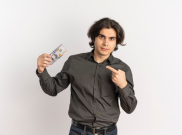 Zodiak yang Paling Pelit dalam Urusan Keuangan: Taurus Nggak Ada Obat!