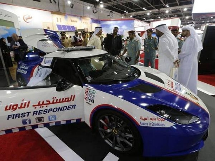 (Foto 1) Ambulans tercepat di dunia hingga 300 km per jam. Foto by Dubai Media Office