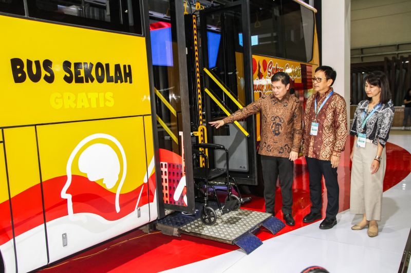 Isuzu Hadirkan Bus Spesial di GIICOMVEC 2024