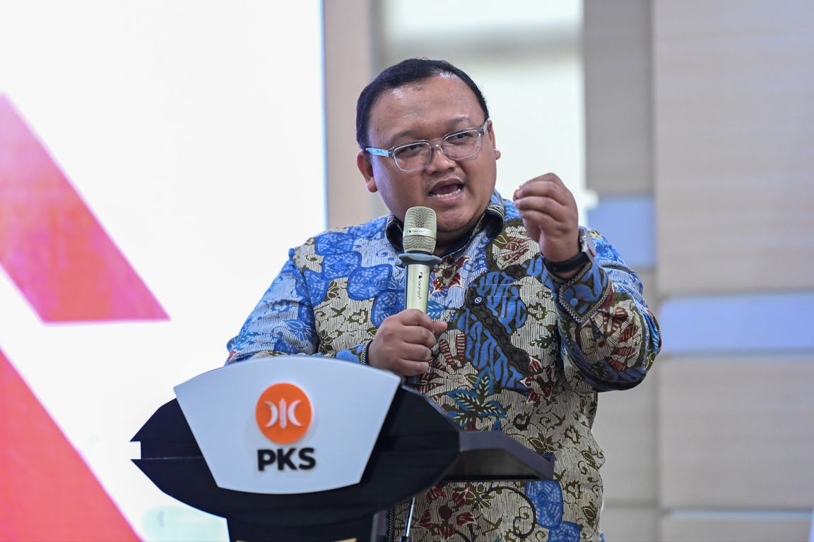 DPR Desak Hukuman Maksimal bagi Tersangka Karhutla, 20 Korporasi yang Terlibat Harus Tanggung Jawab