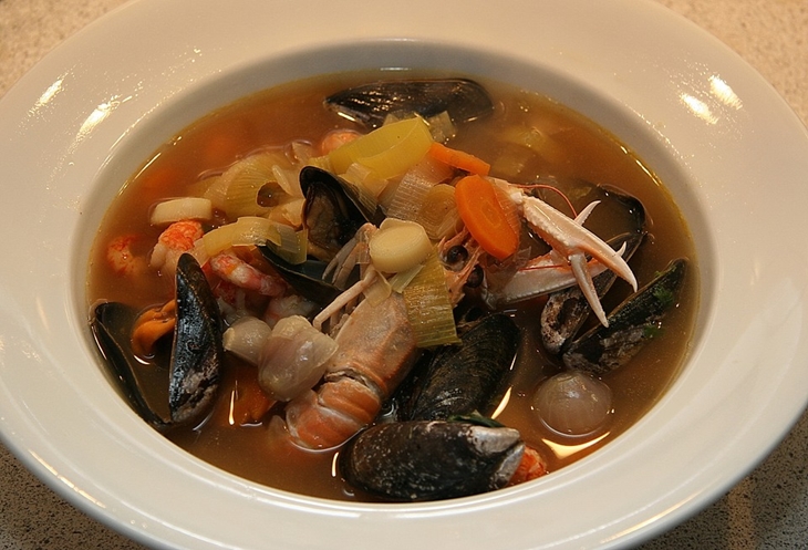 Bouillabaisse merupakan sup khas Prancis. (Foto: Pixabay/mp1746)
