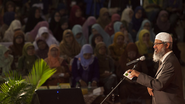 Ribuan Peserta Ikuti Ceramah Zakir Naik di Bekasi