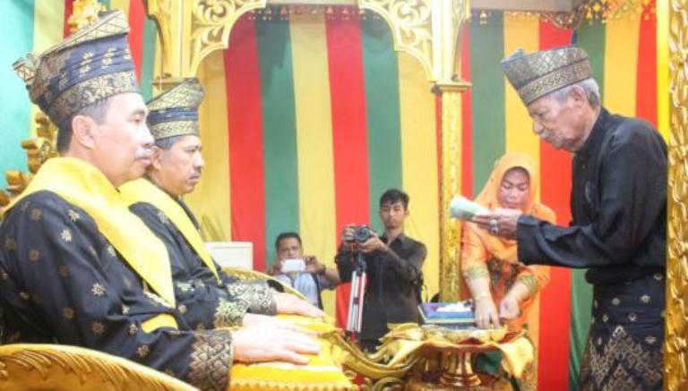 Mengenal Upacara Tepung Tawar, Cara Adat Masyarakat Sumatra Selatan Menyelesaikan Konflik