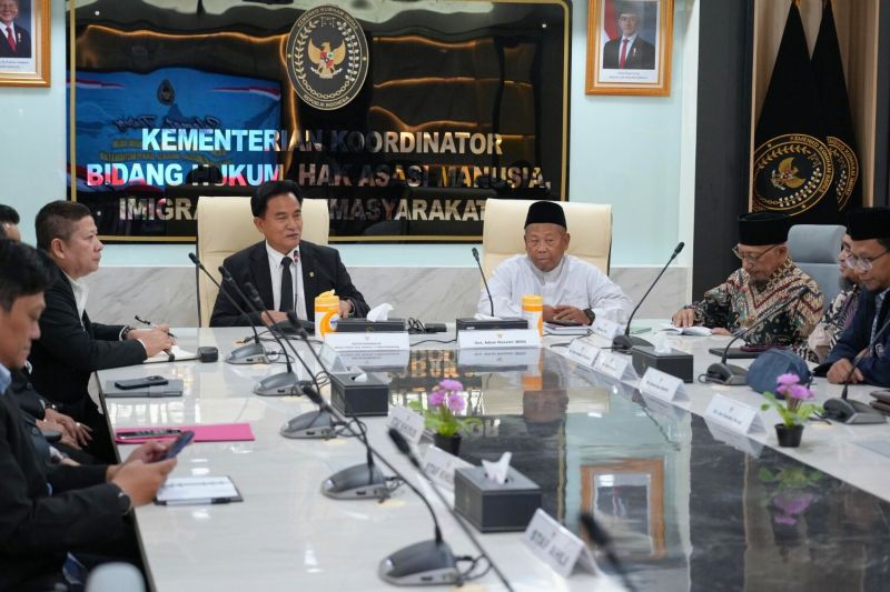 Menko Yusril Janji Jadi Jembatan Ormas Islam ke Presiden Prabowo