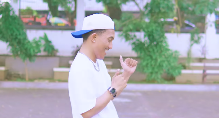 Lirik Lagu Stecu Stecu Faris Adam