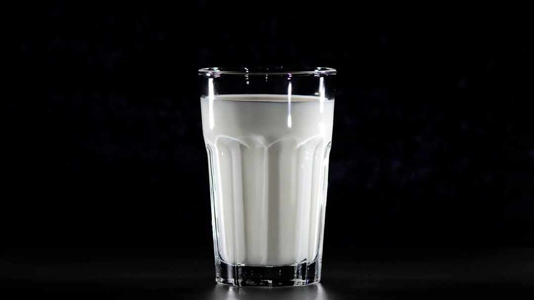 Susu dengan Antioksidan Pilihan Cerdas Tangkal Radikal Bebas