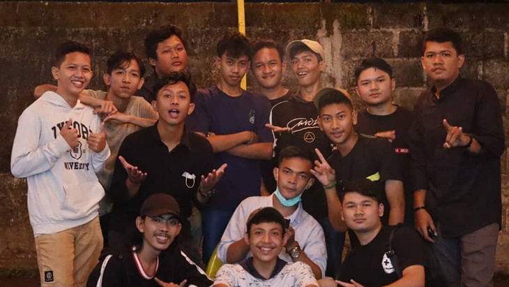 Ketika Nama Orang Tua Jadi Panggilan Akrab di Tongkrongan