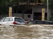 Sejumlah Jalan Protokol di Kota Jember Terendam Banjir