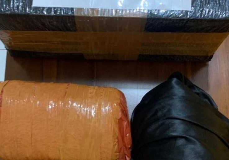 Bareskrim Bongkar Jaringan King_Garden, Ungkap Penyamaran 9,4 Kg Ganja di Paket Tekstil