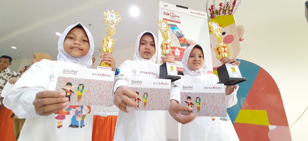 Ajarkan Nabung Sejak Dini, Bank DKI Perkenalkan Tabungan Simpel ke Pelajar
