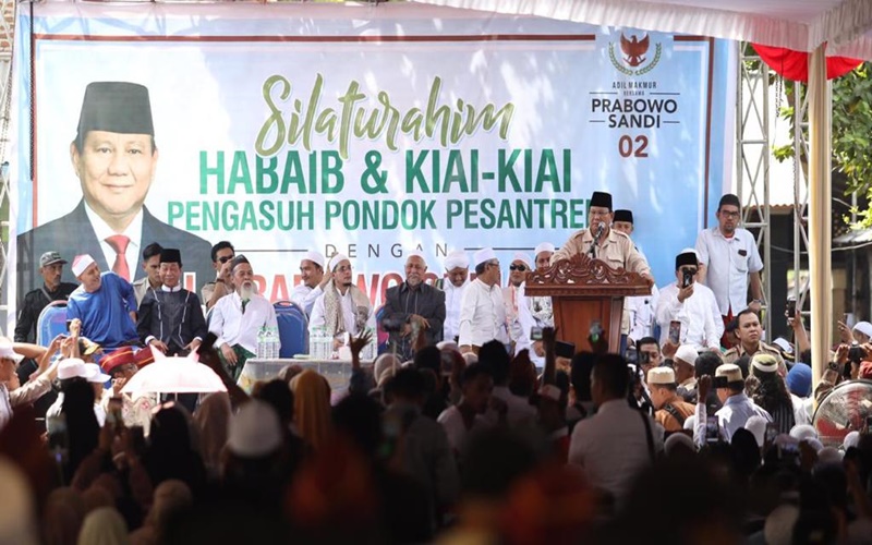 Prabowo berbicara kepada para habaib dan alim ulama di Pasuruan