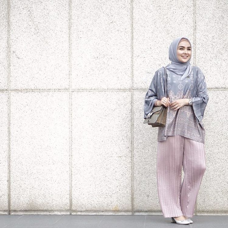Ria Miranda, Fashion Desaigner Inspirasi Perempuan Indonesia