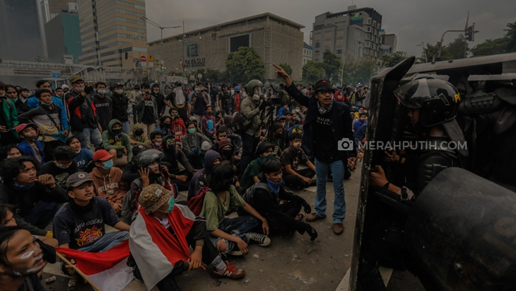 Demonstrasi menolak UU Cipta Kerja di Jakarta. (Foto: MP/Rizki Fitrianto)