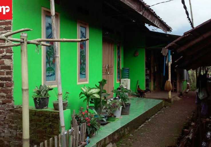 Teror Bom Panci, Pelaku Warga Desa Cukang Genteng Bandung