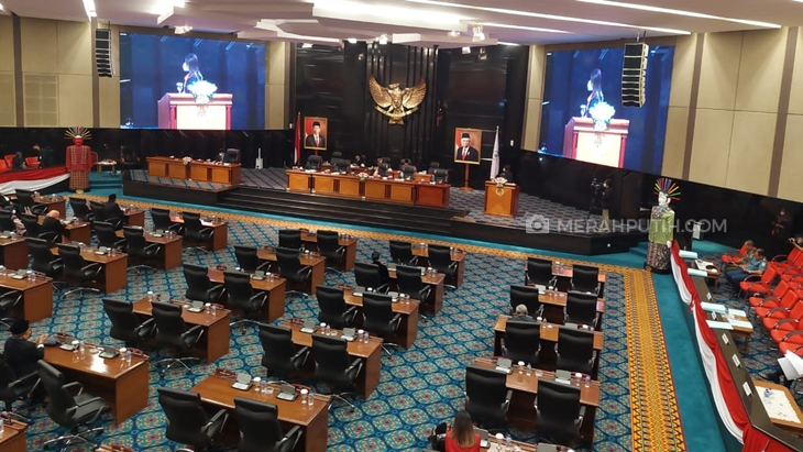Kader PDIP Geram Rapat DPRD Masih via Zoom: Anak TK Saja Tatap Muka