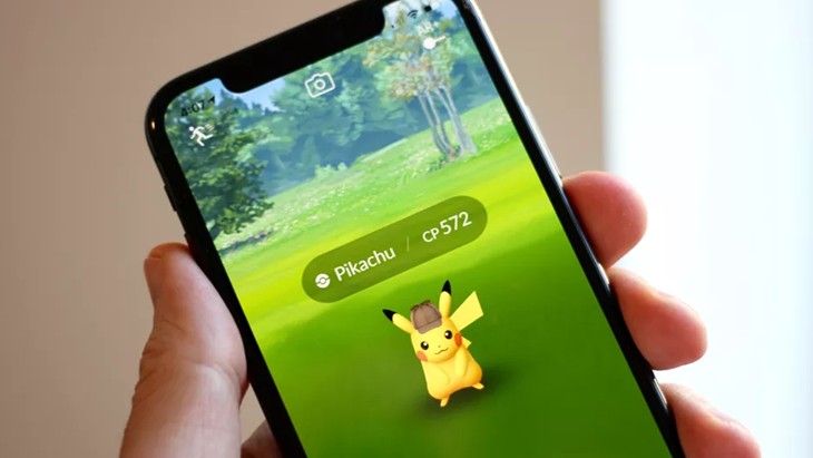 Enggak cuma Nonton Filmnya, Kamu Juga Bisa Menangkap Detective Pikachu di Pokemon Go