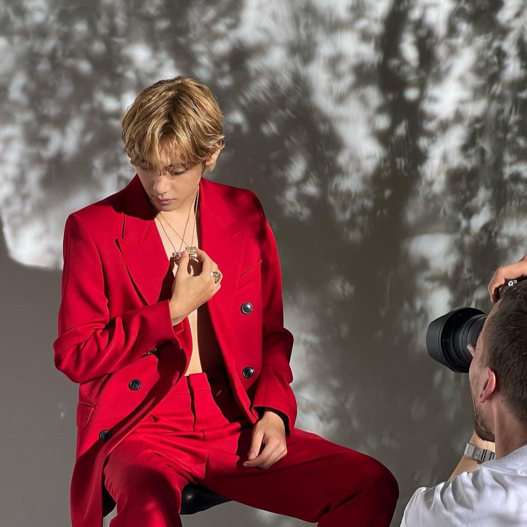 V BTS