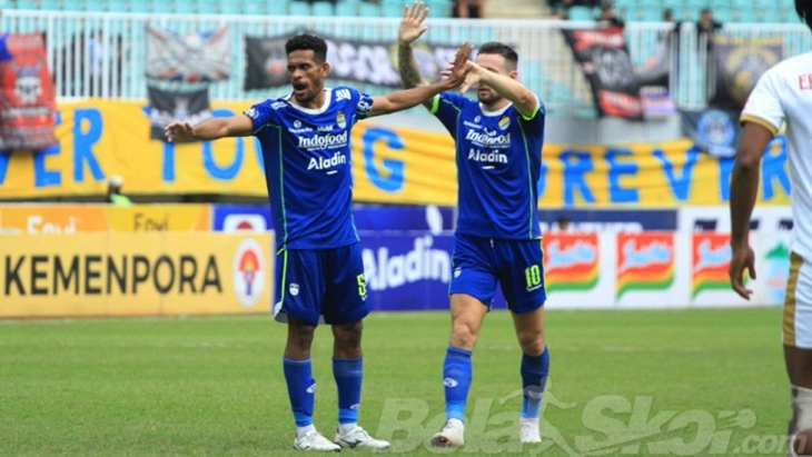Tinggalkan Persib, Ricky Kambuaya Berlabuh ke Dewa United FC