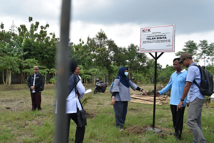 KPK sita tanah Bambang Irianto