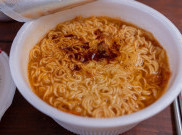 Konsisten Konsumsi Mie Instan, Anak Kos Masak Mie Tanpa Kompor