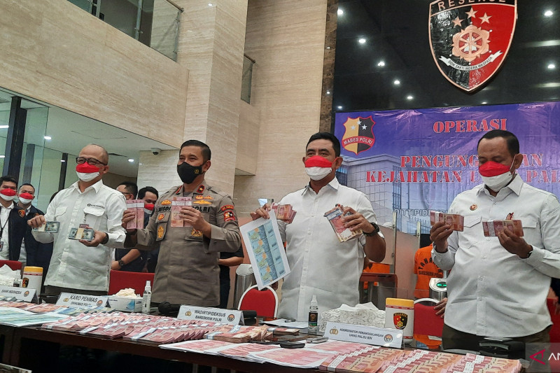 Bareskrim Tangkap 20 Pengedar Uang Palsu Jaringan Jakarta-Jateng