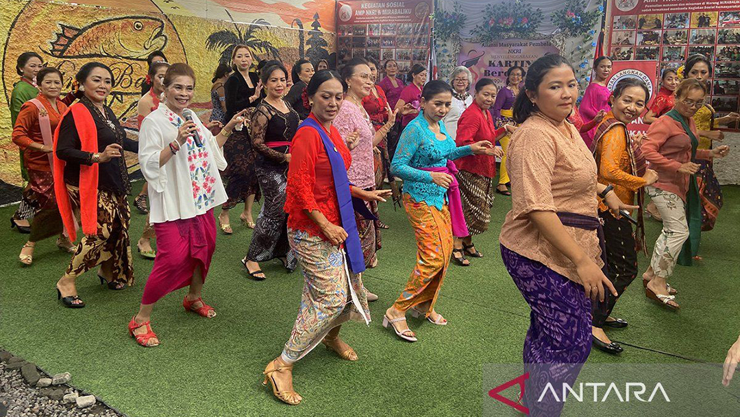 Rayakan Hari Kartini, Perempuan Bali Berdansa dalam Balutan Kebaya