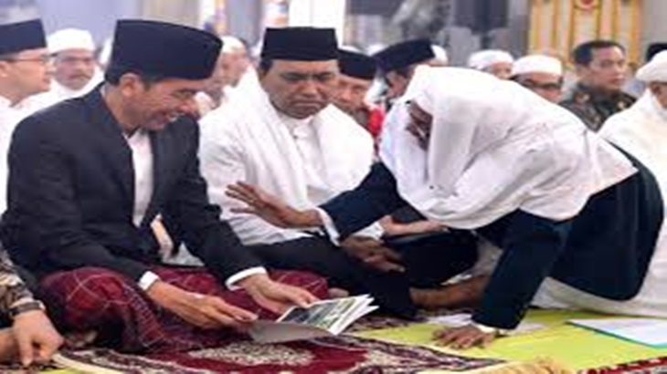 Presiden Jokowi bersama para ulama