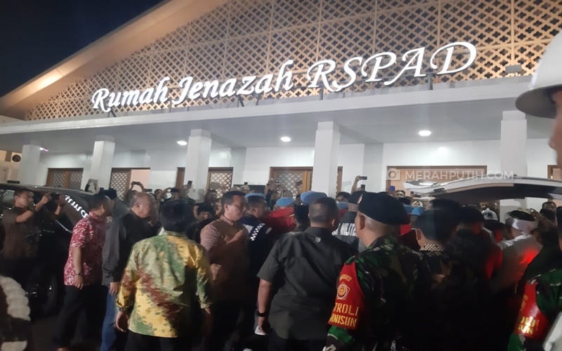 Jenazah BJ Habibie Dibawa ke Rumah Duka