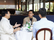 Unggah Foto Makan Bareng 4 Bakal Capres, Gibran Tegaskan tidak Ada Politik Meja Makan