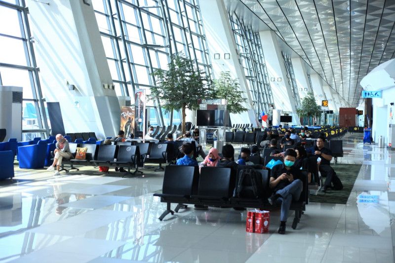 DPR Desak Kemenhub Atasi Kenaikan Tarif Pesawat