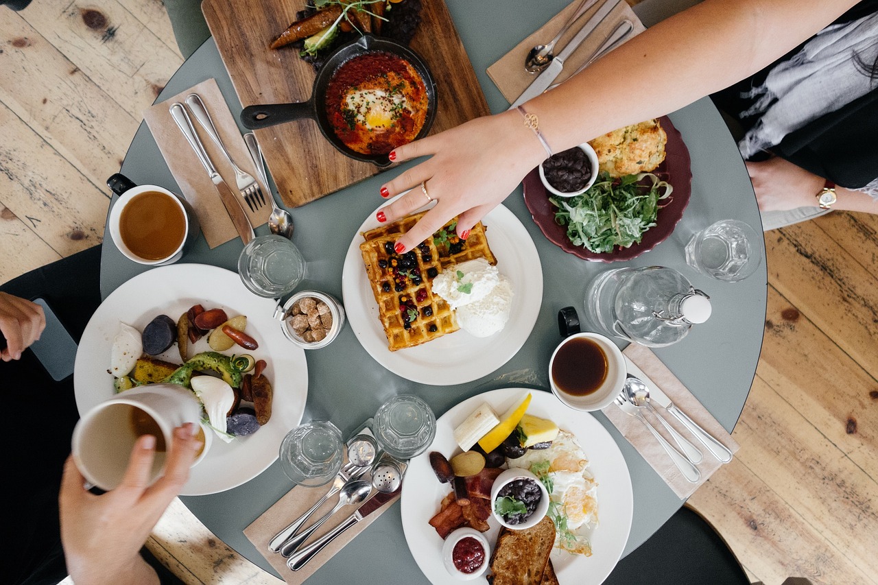 Menjaga pola makan (Foto: Pixabay/Free-Photos)