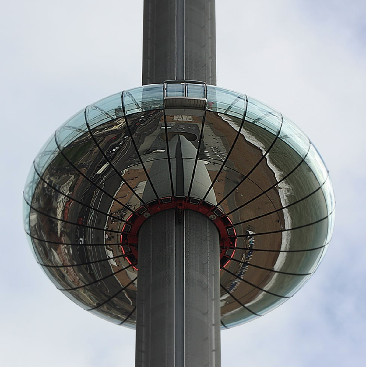 menara i360