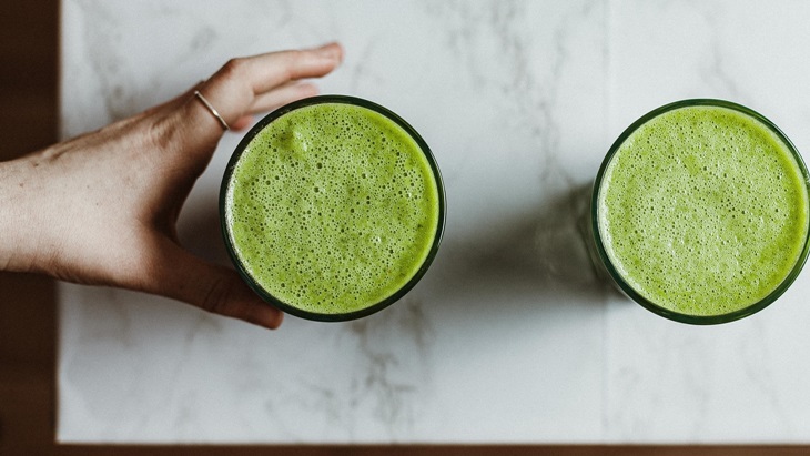 Mengonsumsi 30 Tanaman Praktis dengan Cold Pressed Juice