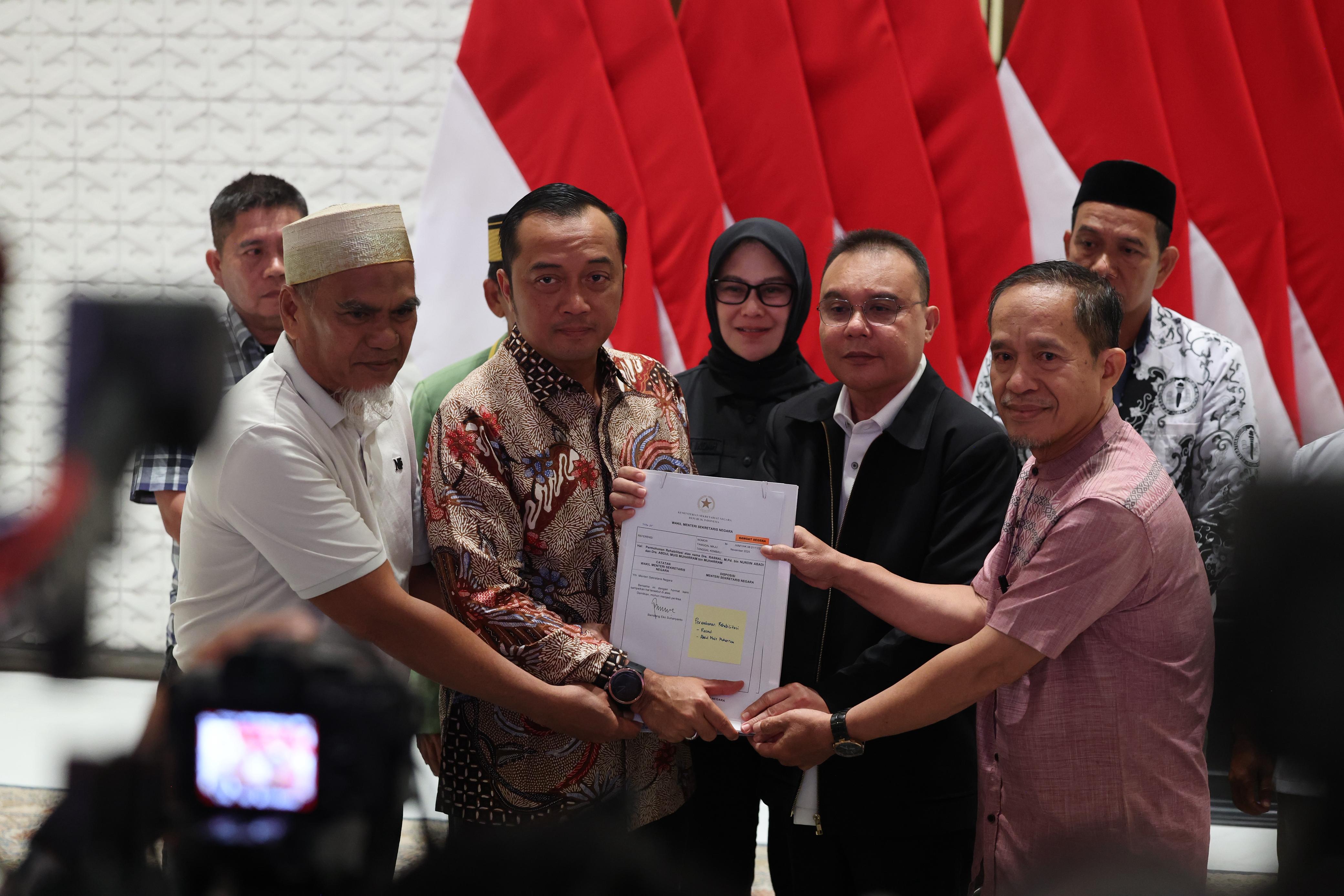 Prabowo Beri Rehabilitasi untuk 2 Guru Luwu Utara yang Dipecat karena Pungutan Rp 20 Ribu, Hak dan Martabat kembali Kaya Dulu