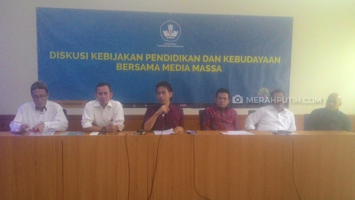 Kemendikbud Siapkan Akses Saran dan Kritik Buku yang Tak Layak