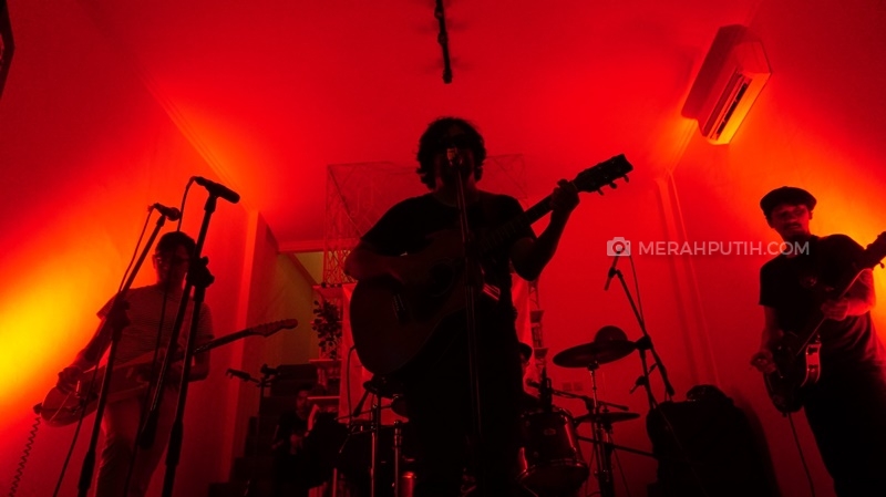 Intimnya Acara Perilisan Album 'Intermediate' dari Sir Dandy