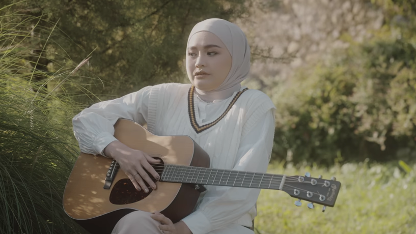 Lirik Lagu Rumah Karya Salma Salsabil: Banyak Tempat untuk Kembali