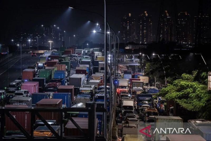 PT Pelindo Akui Kemacetan di Tanjung Priok Karena Kecerobohan
